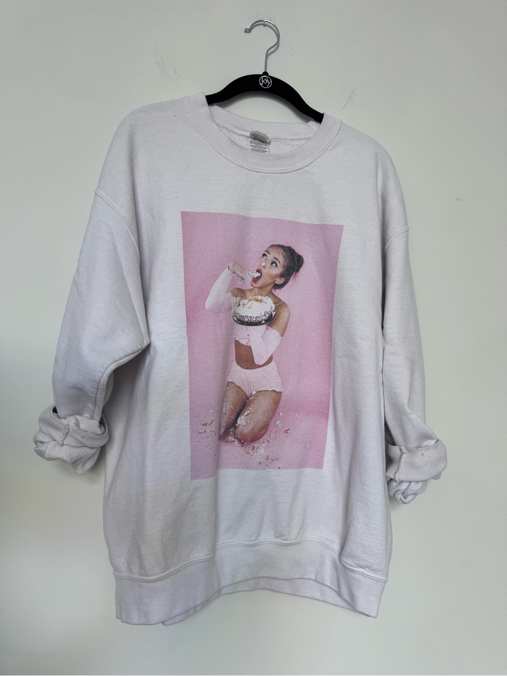 Crewneck Pink Graphic Sweatshirt Ariana Grande Look-Alike